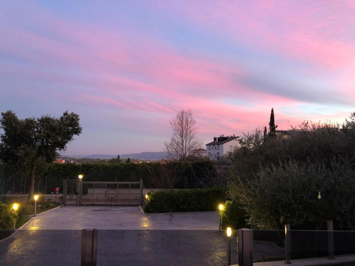 La Casetta Tra Sassi E Ulivi B&B Matera Exterior foto