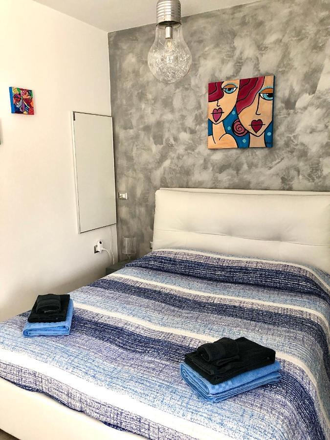 La Casetta Tra Sassi E Ulivi B&B Matera Exterior foto
