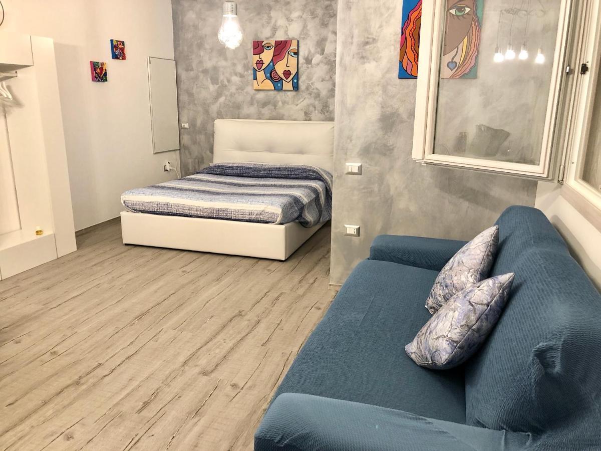 La Casetta Tra Sassi E Ulivi B&B Matera Exterior foto